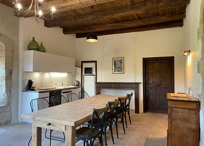 Chateau De Latour Sur Sorgue 아파트 Marnhagues-et-Latour