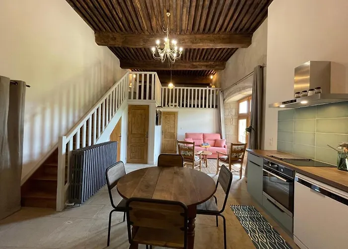 Chateau De Latour Sur Sorgue