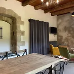 Chateau De Latour Sur Sorgue Apartment