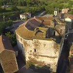 Chateau De Latour Sur Sorgue Apartment Marnhagues-et-Latour
