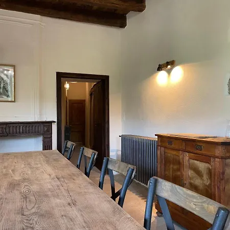 Chateau De Latour Sur Sorgue * Marnhagues-et-Latour