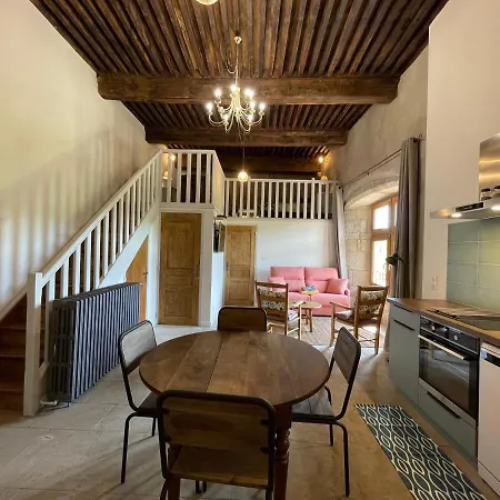 Chateau De Latour Sur Sorgue