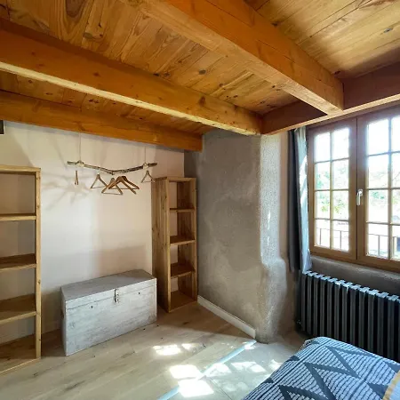 Chateau De Latour Sur Sorgue *