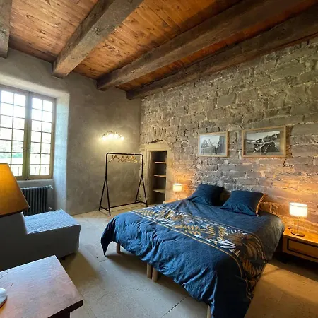 Chateau De Latour Sur Sorgue * Marnhagues-et-Latour