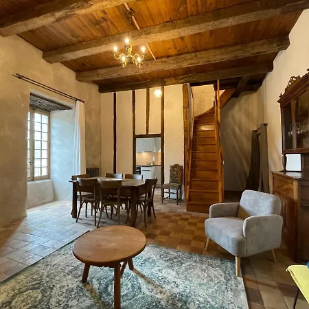 Chateau De Latour Sur Sorgue *