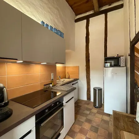 Apartment Chateau De Latour Sur Sorgue *