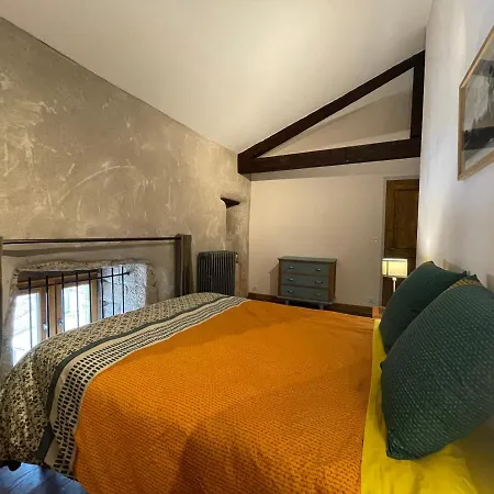 Lägenhet Chateau De Latour Sur Sorgue Marnhagues-et-Latour