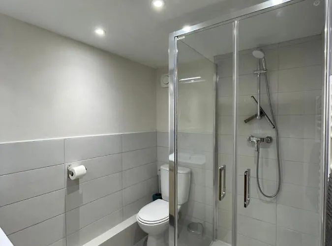 Chateau De Latour Sur Sorgue アパート *